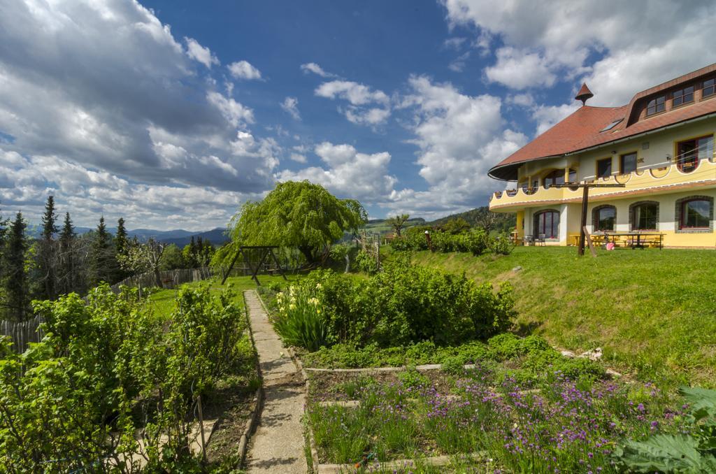 Готель Biolandhaus Arche Eberstein Екстер'єр фото